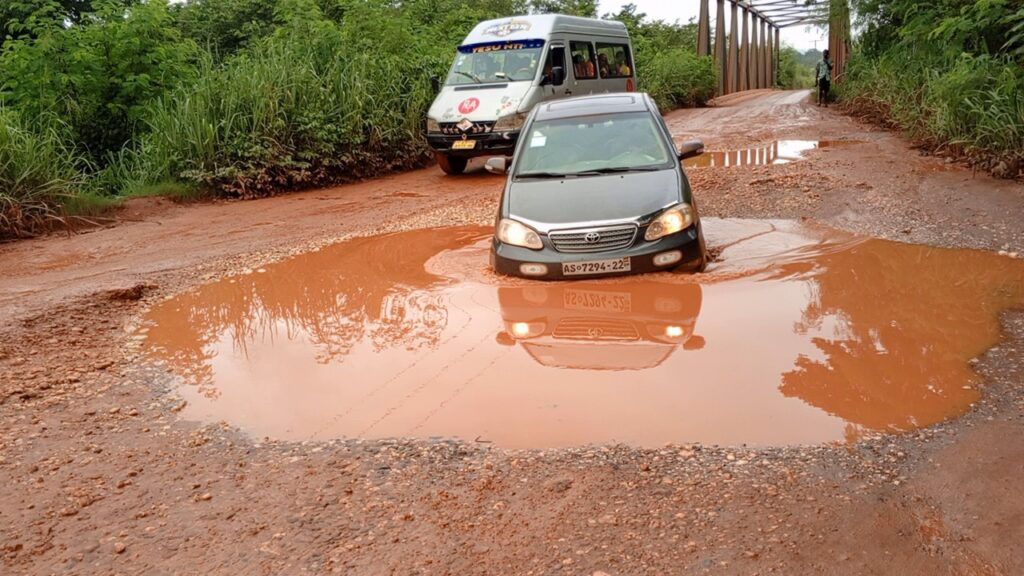 Manso Nkran residents decry poor road conditions d
