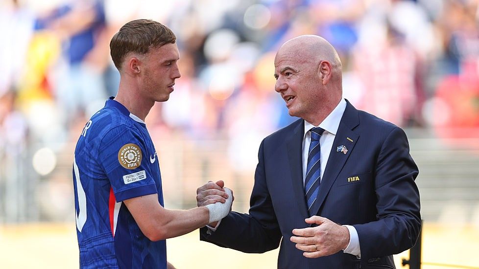 Fifa and global players’ union agree landmark deal