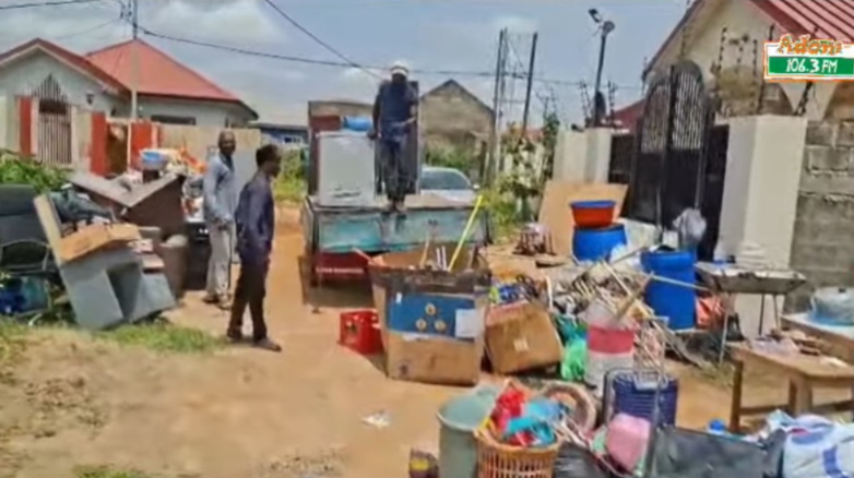Why treat us like we stole the land? – Tema Community 25 res