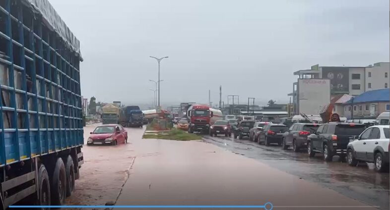 Heavy rains trigger flooding, gridlock on Weija SCC–Atala st