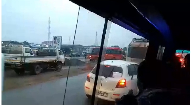 Acca-Tema Motorway: Burnt fuel tanker causes major