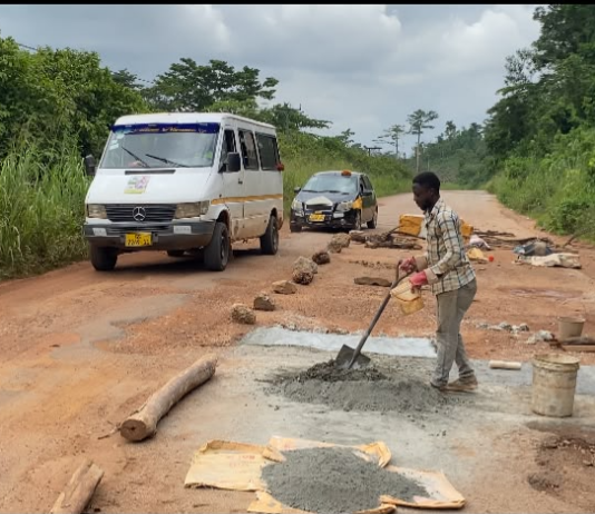 Teacher patches potholes for 16 years to prevent road crashes