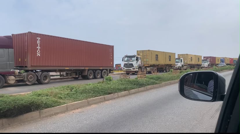 Hundreds of haulage drivers stranded over delays in returning empty containers at Tema