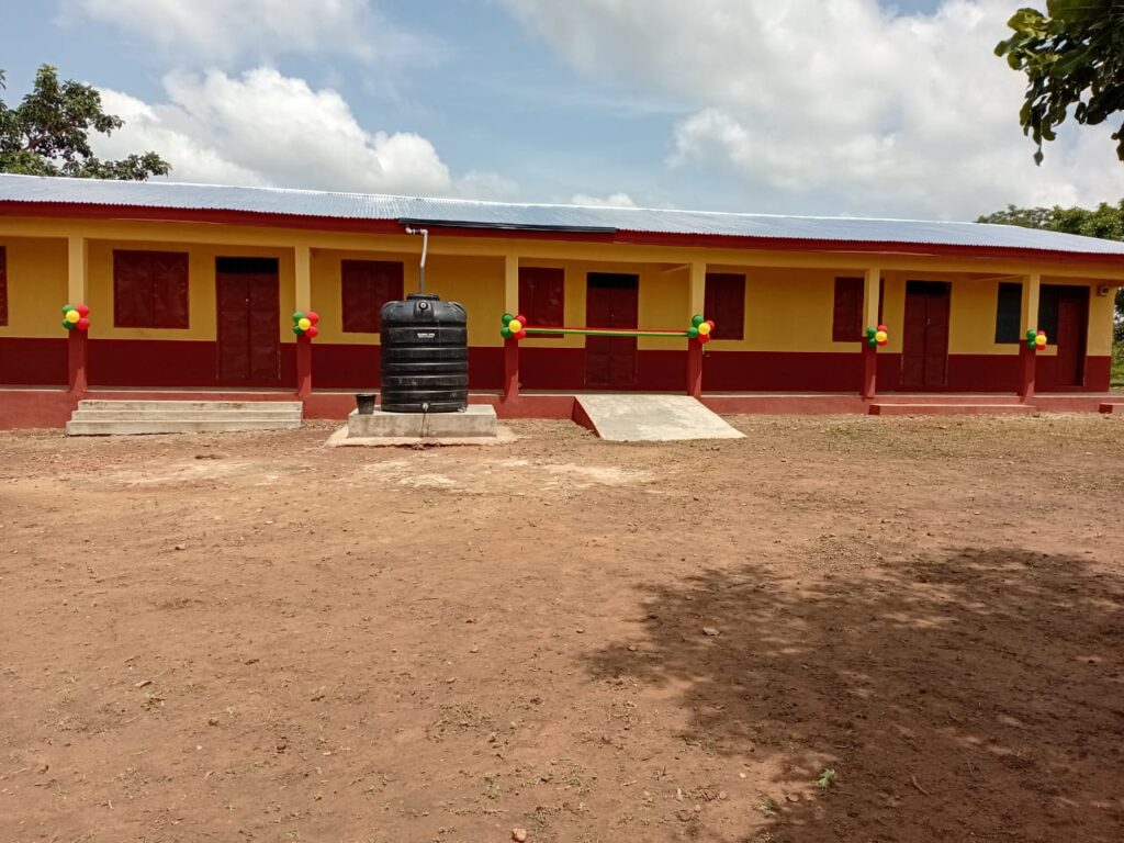Kpandai DCE commissions new school block at Tikarni to boost education infrastructure