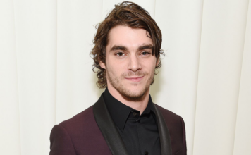 Breaking Bad actor RJ Mitte dies aged 34
